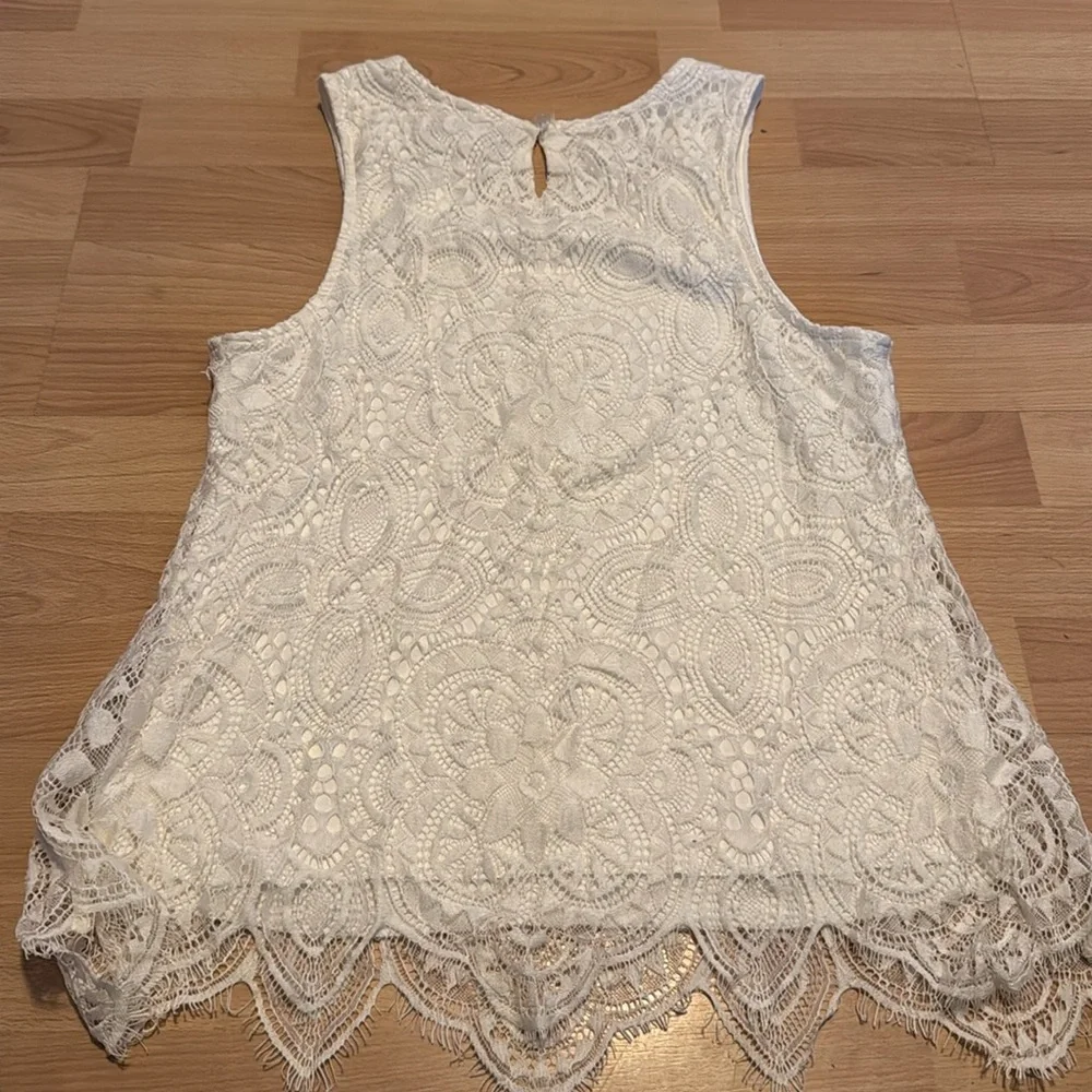Small top - Picture 2 of 2